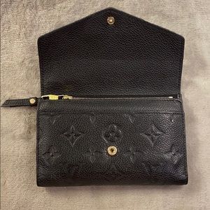 Authentic Louis Vuitton Compact Curieuse Wallet